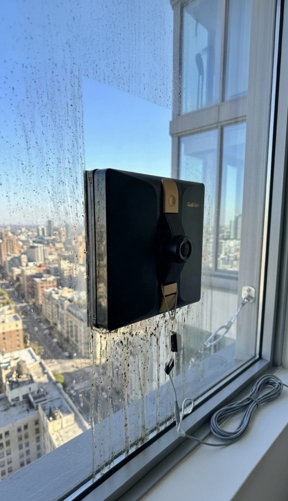 Goldvision Mini Robot Window Cleaner روبوت تنظيف الزجاج جولد فيجن - Image 2